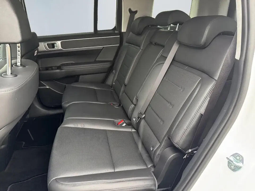 Hyundai SANTA FE - Thumbnail 13