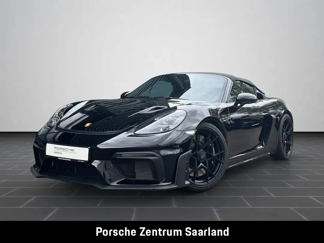 Porsche 718 Spyder RS Sport Chrono