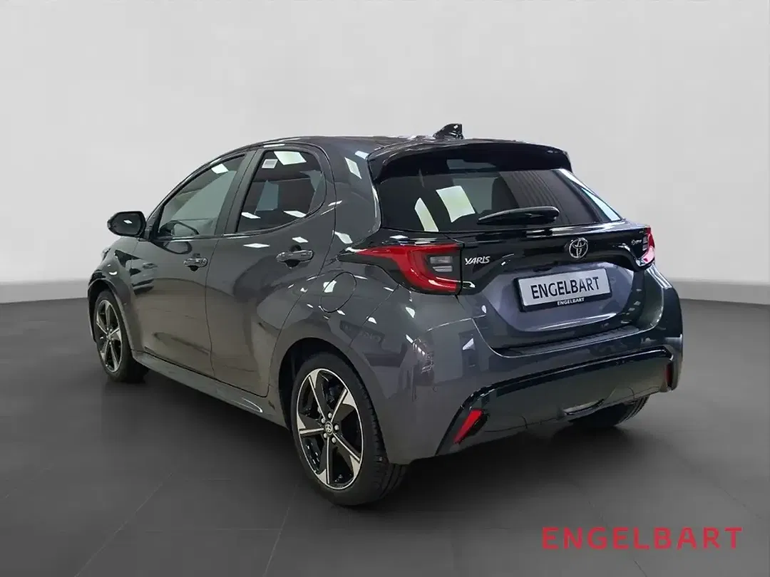Toyota Yaris - Thumbnail 2