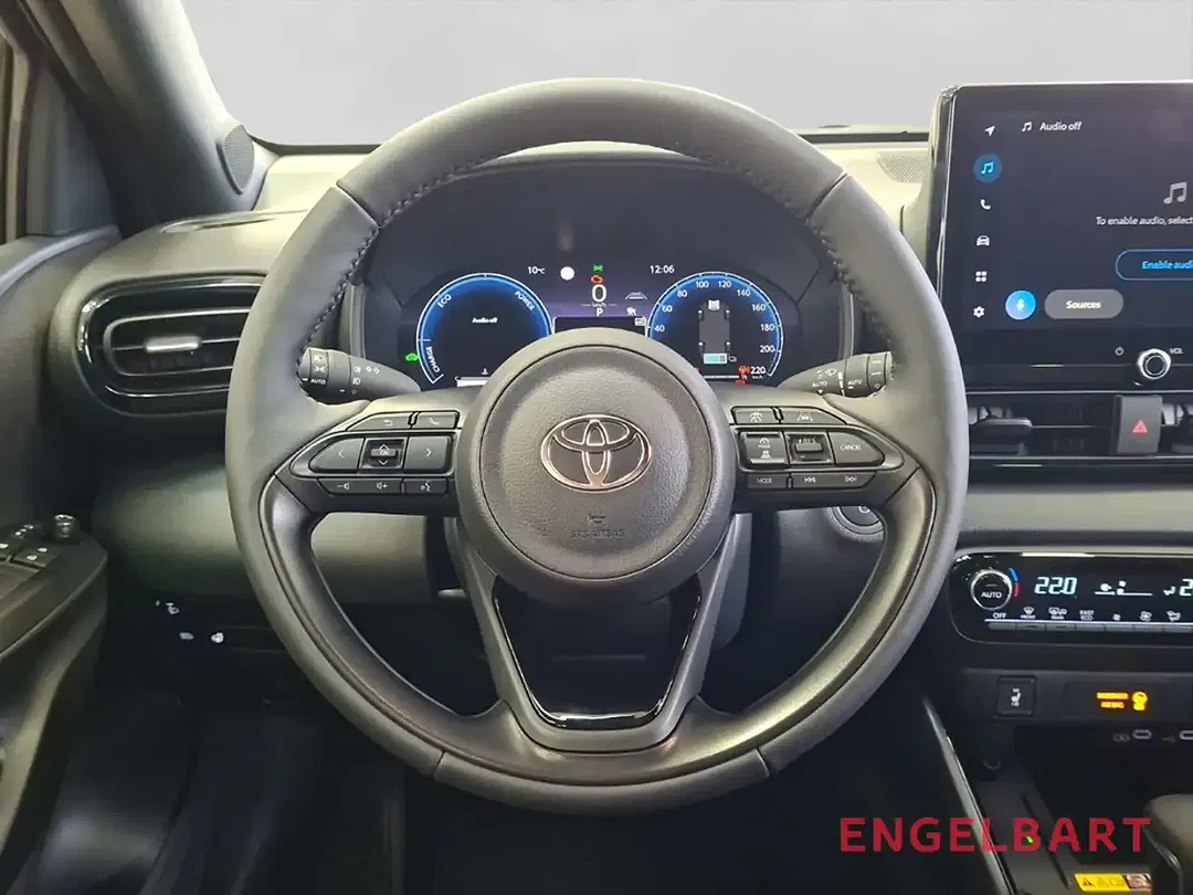 Toyota Yaris - Thumbnail 7