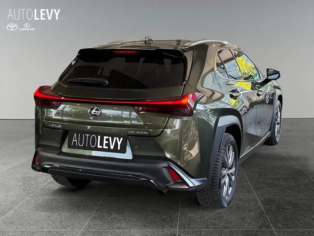 Lexus UX 300h - Thumbnail 5