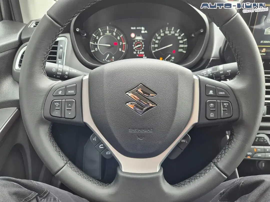 Suzuki S-Cross - Thumbnail 15