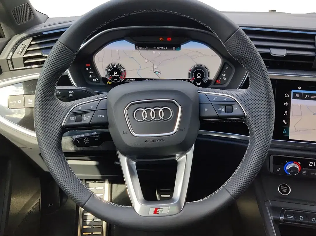 Audi Q3 - Thumbnail 11