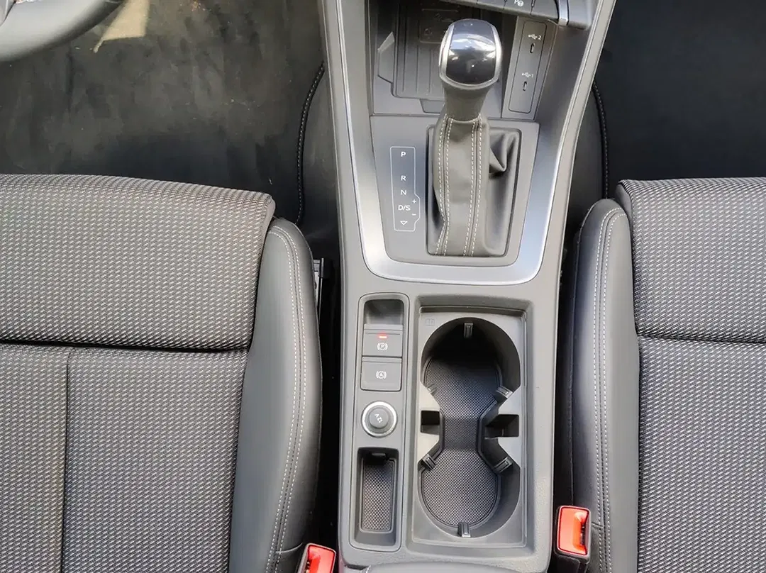 Audi Q3 - Thumbnail 13
