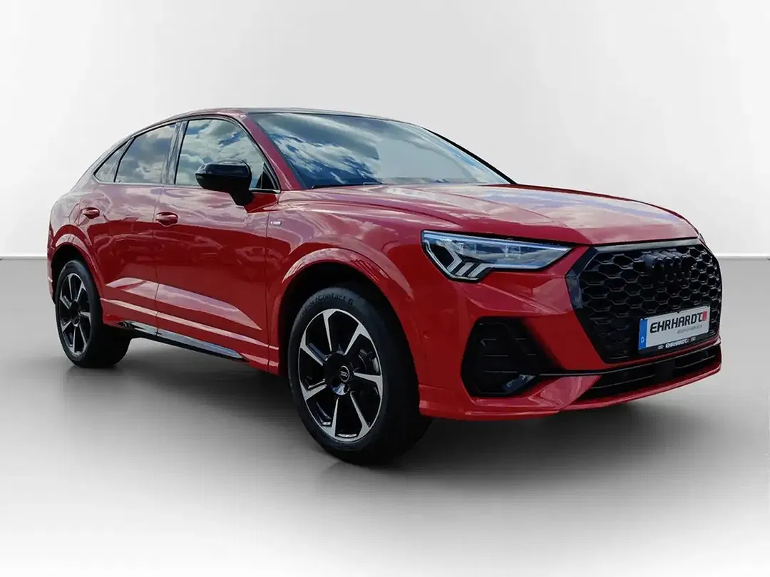 Audi Q3 - Thumbnail 3