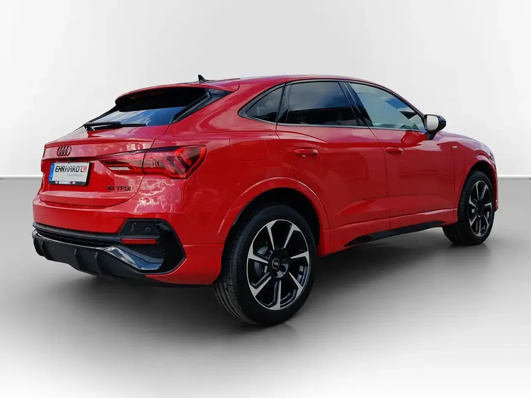 Audi Q3 - Thumbnail 4