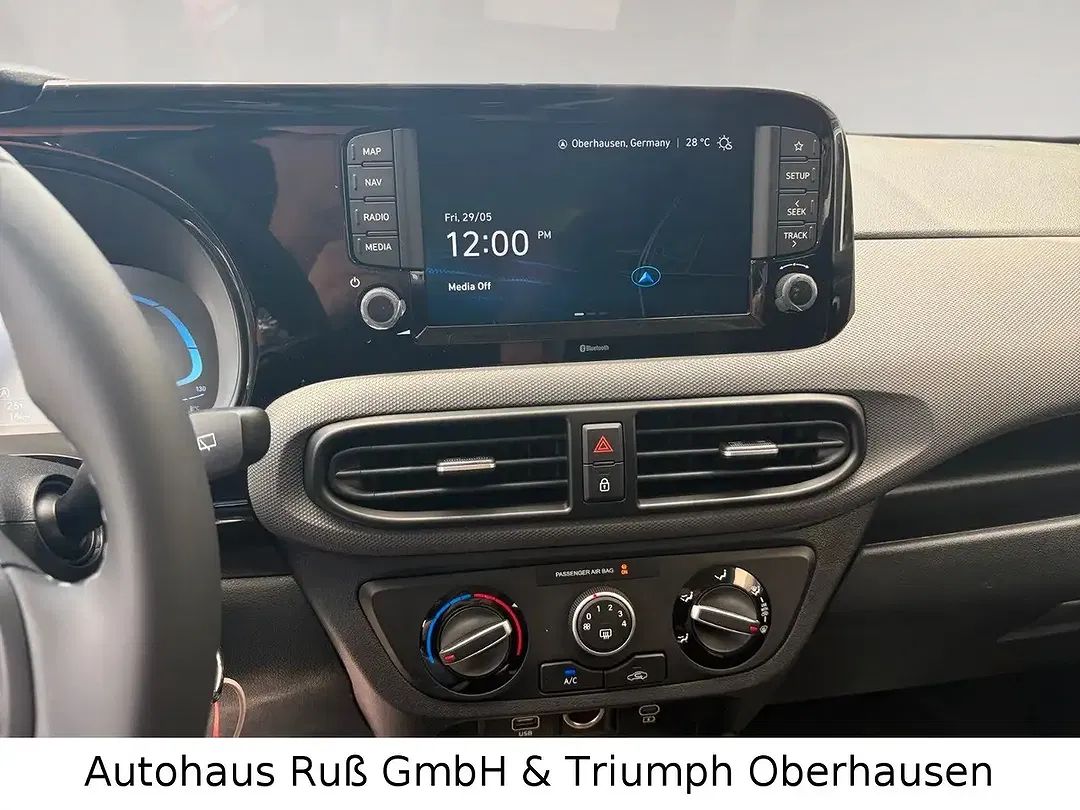 Hyundai i10 - Thumbnail 6