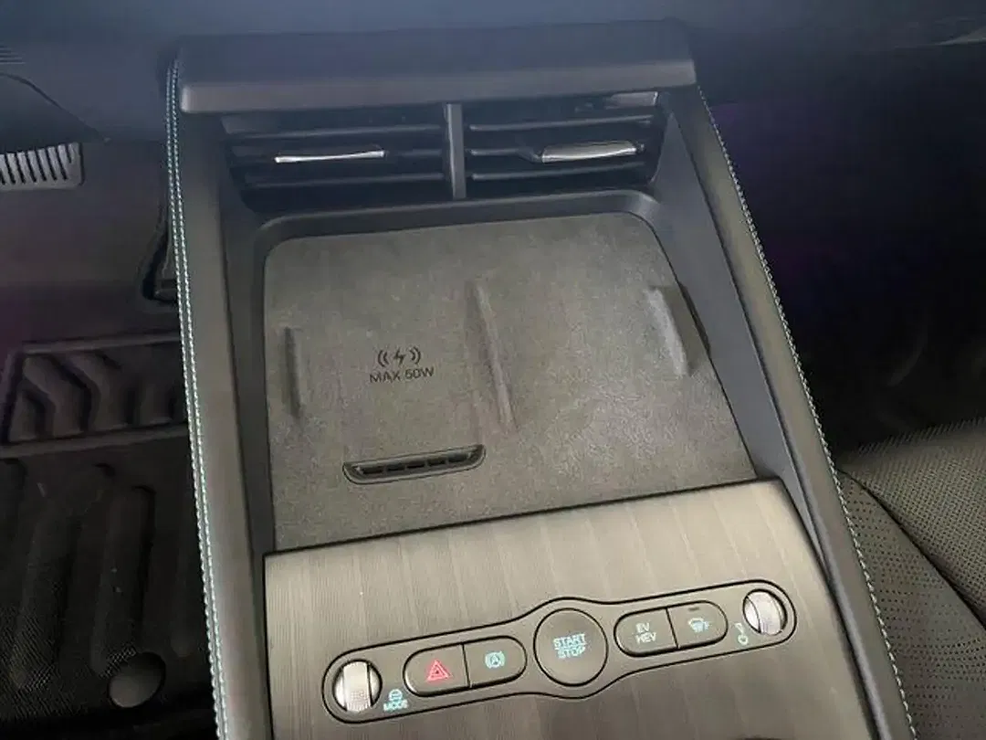 BYD Seal 6 - Thumbnail 13