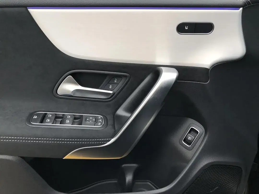 Mercedes-Benz CLA 200 - Thumbnail 14