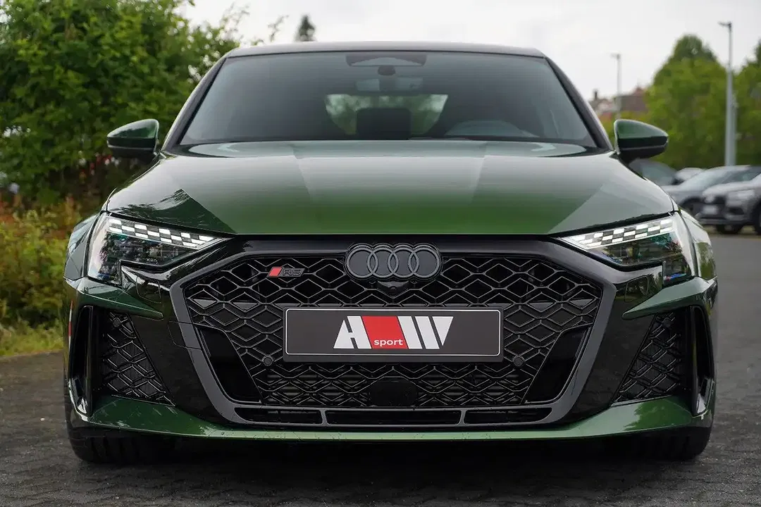 Audi RS3 - Thumbnail 3