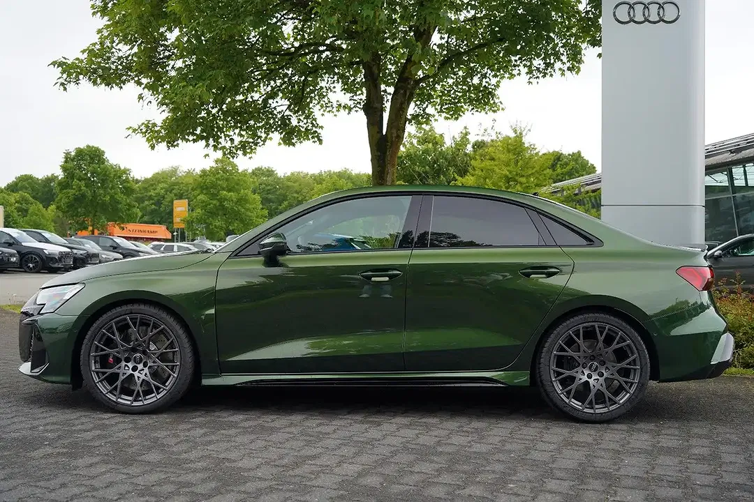 Audi RS3 - Thumbnail 5
