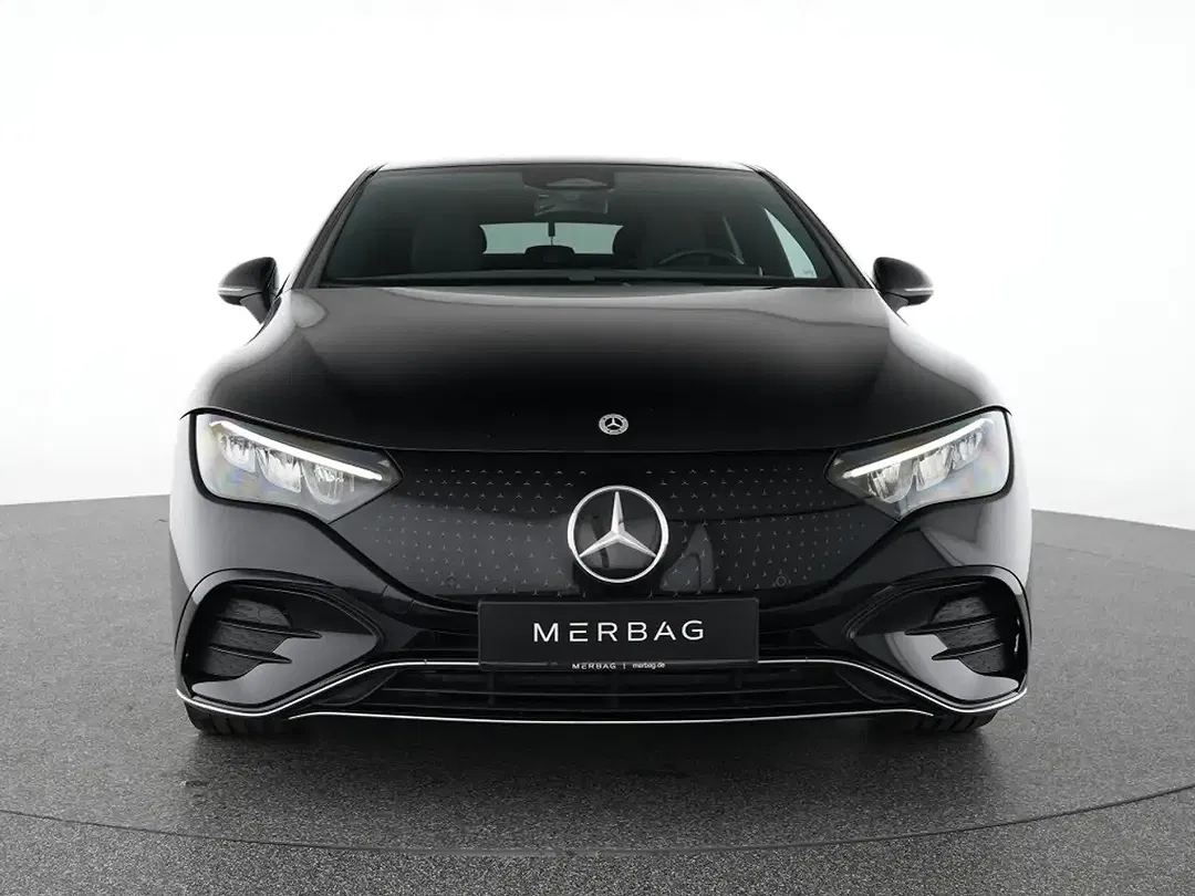 Mercedes-Benz EQE 300 - Thumbnail 2