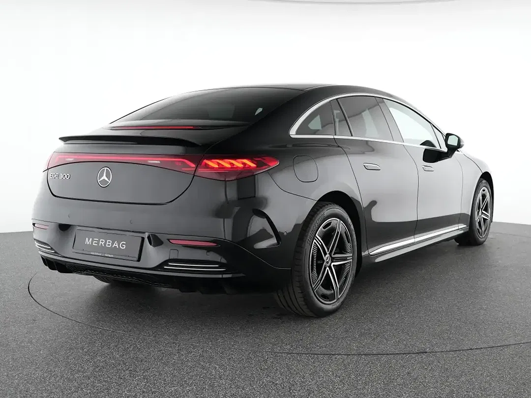Mercedes-Benz EQE 300 - Thumbnail 3