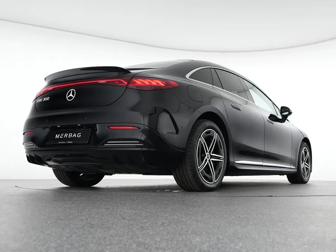 Mercedes-Benz EQE 300 - Thumbnail 9