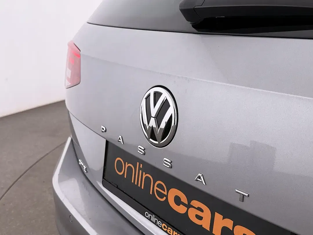Volkswagen Passat Variant - Thumbnail 8
