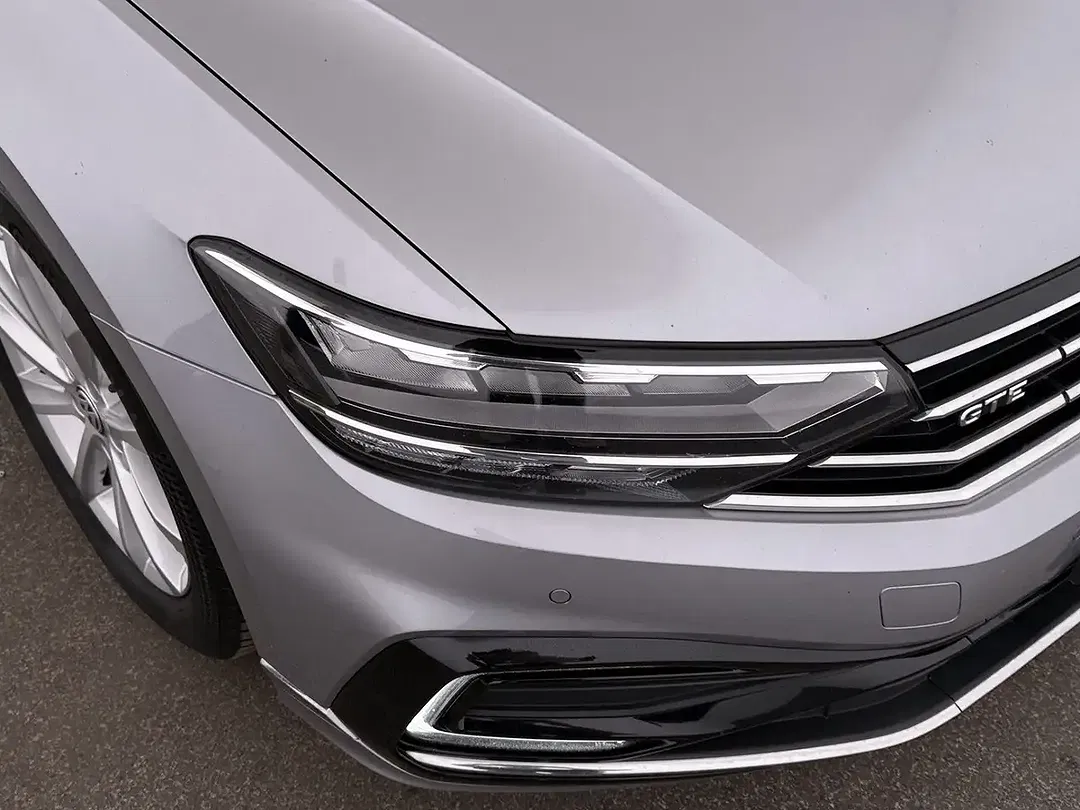 Volkswagen Passat Variant - Thumbnail 10