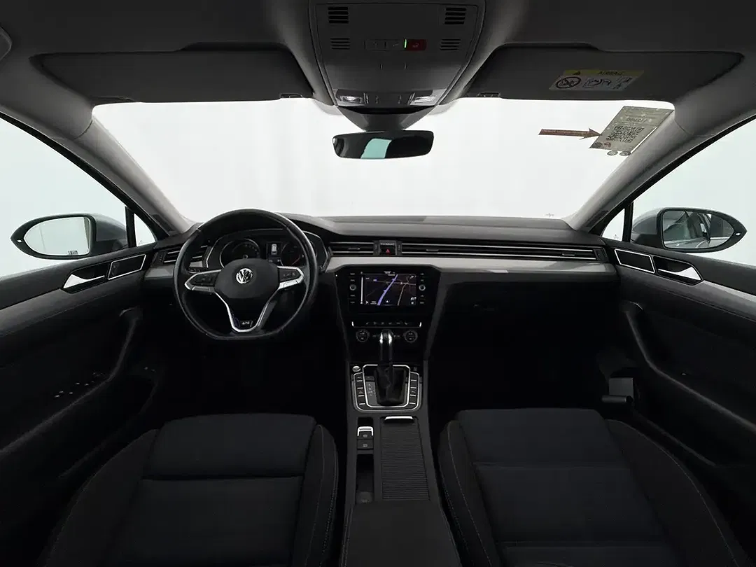 Volkswagen Passat Variant - Thumbnail 11