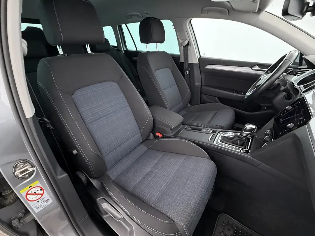 Volkswagen Passat Variant - Thumbnail 13