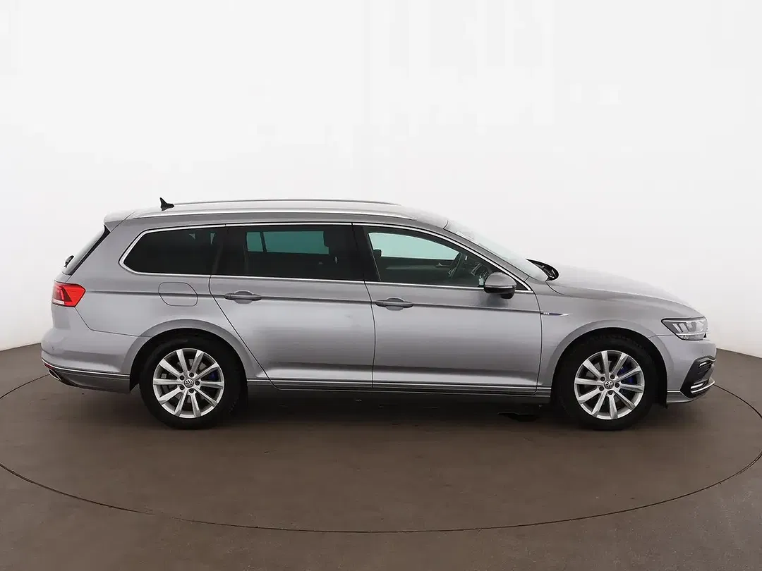 Volkswagen Passat Variant - Thumbnail 7