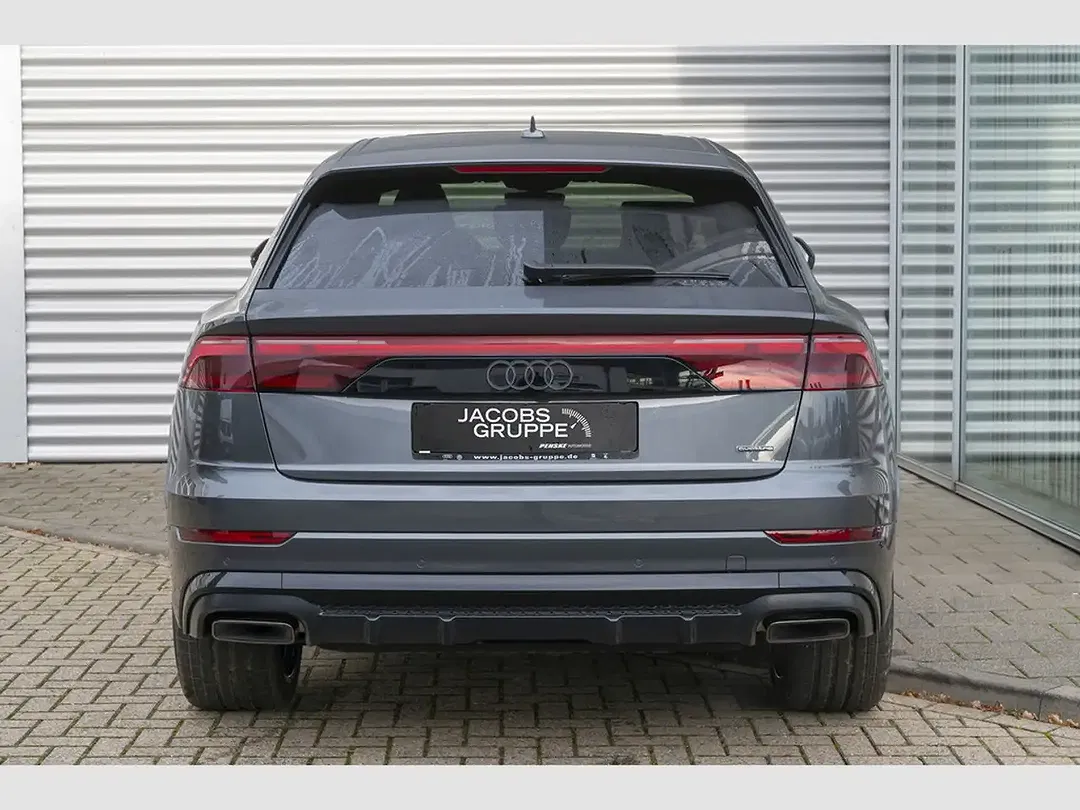 Audi Q8 - Thumbnail 4