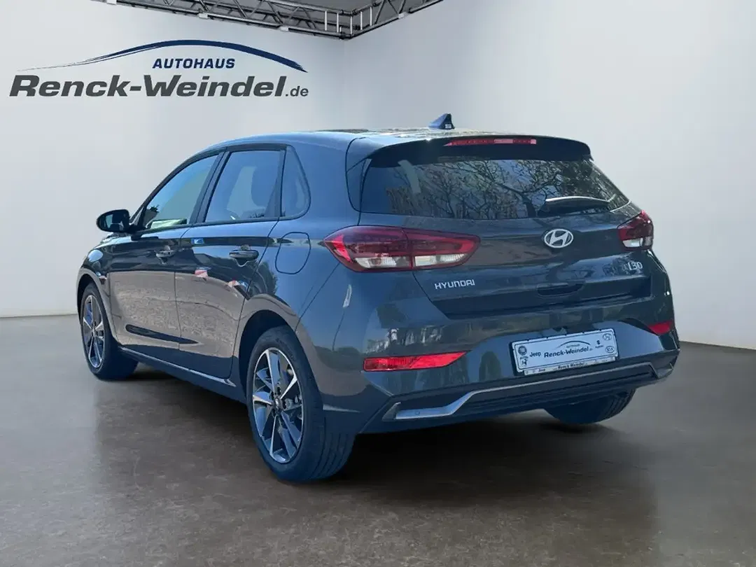 Hyundai i30 - Thumbnail 3
