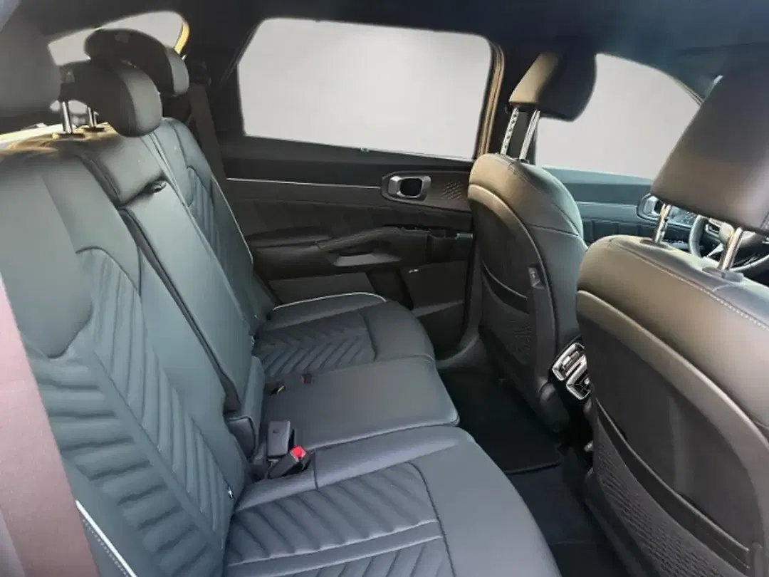 Kia Sorento - Thumbnail 12