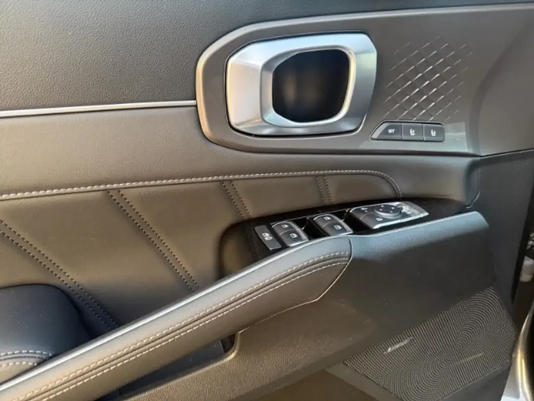 Kia Sorento - Thumbnail 14