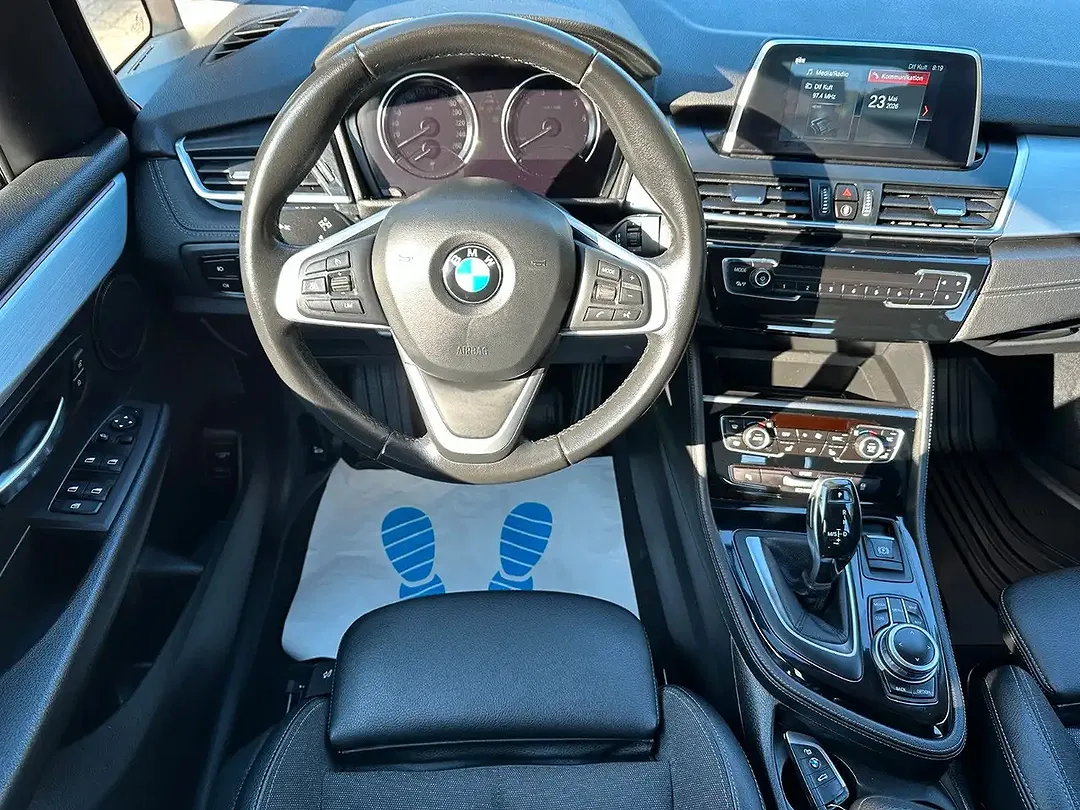 BMW 218 - Thumbnail 11