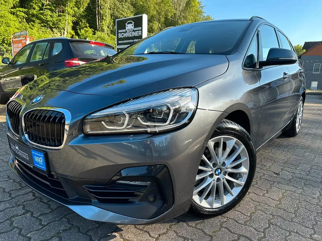 BMW 218 - Thumbnail 2