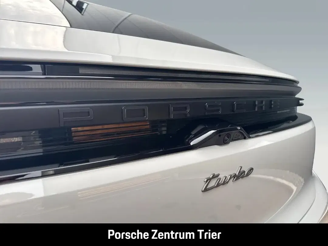 Porsche Macan - Thumbnail 13