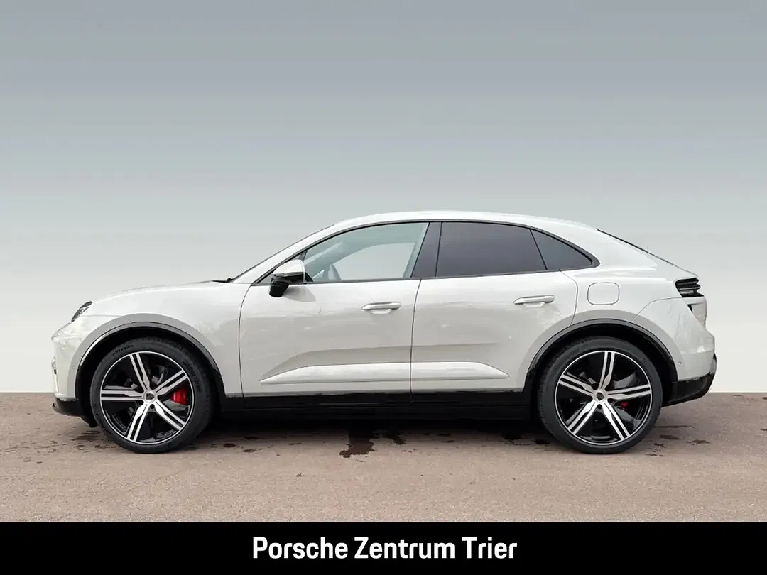 Porsche Macan - Thumbnail 2