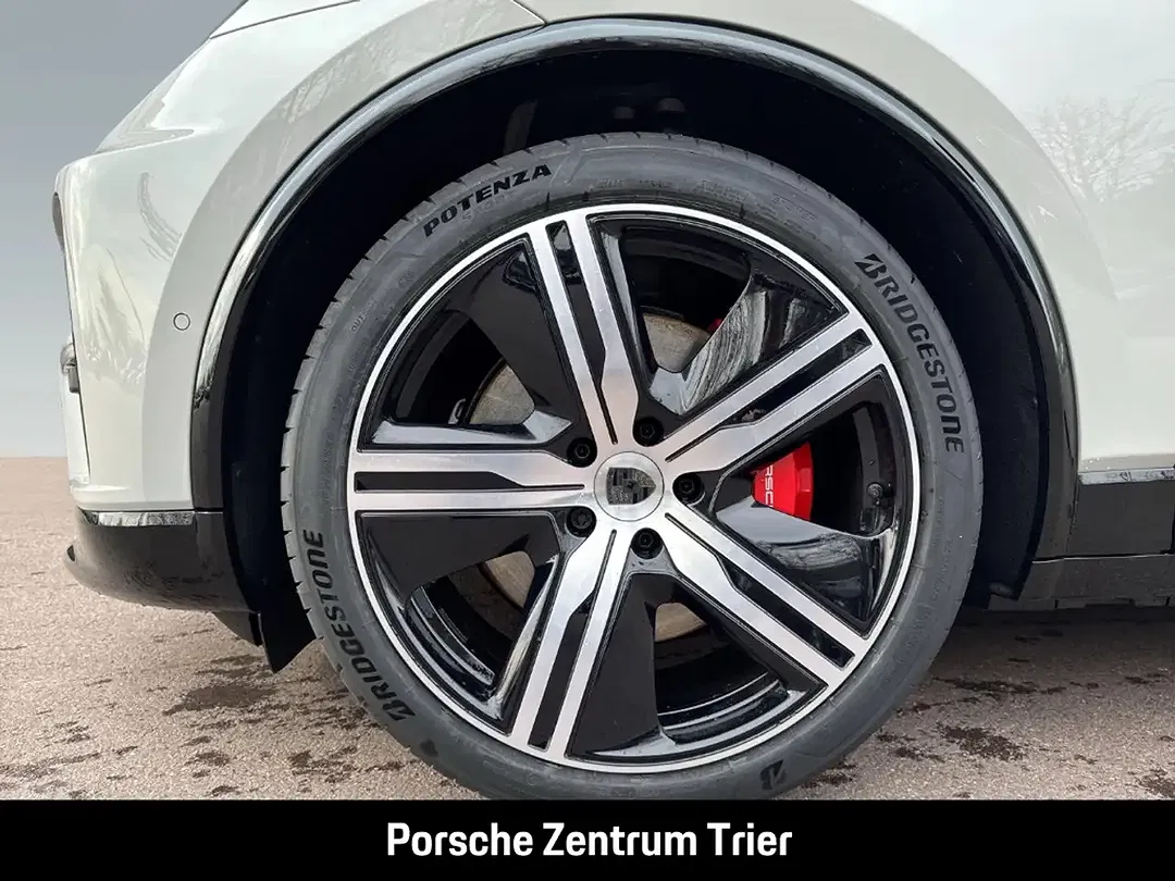 Porsche Macan - Thumbnail 8