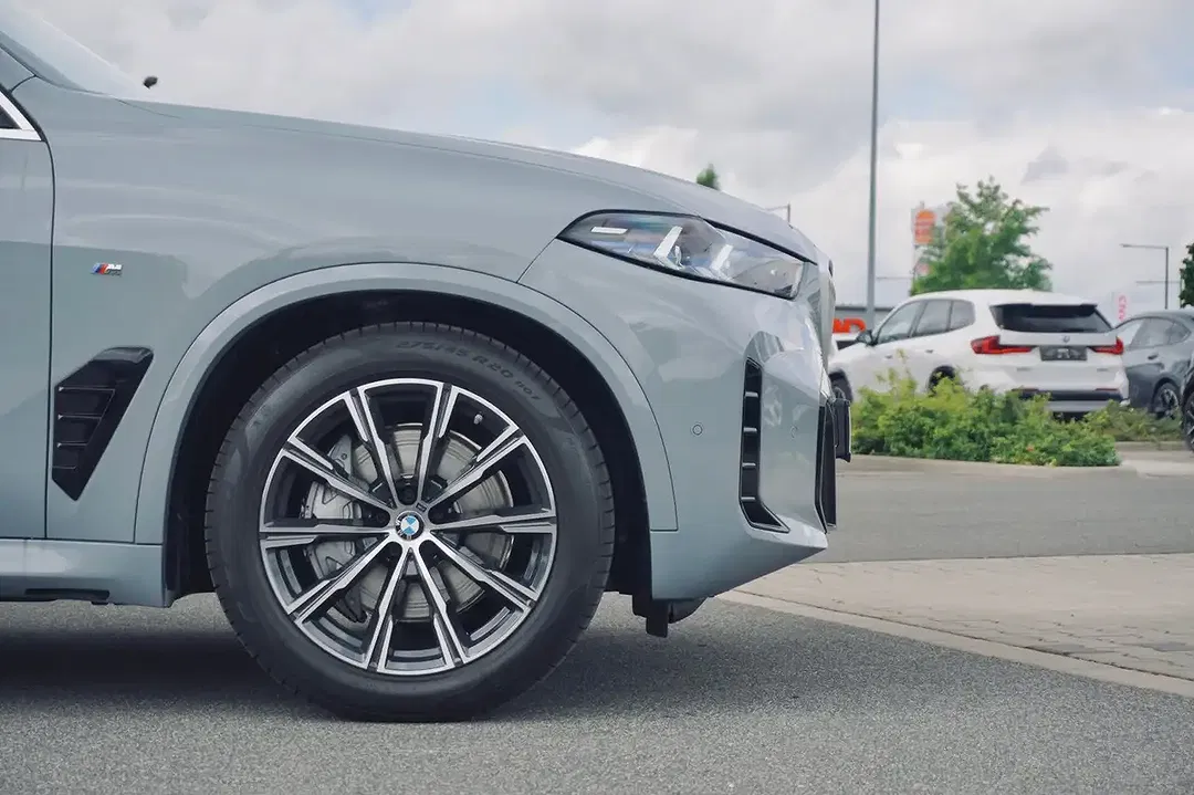 BMW X5 - Thumbnail 14