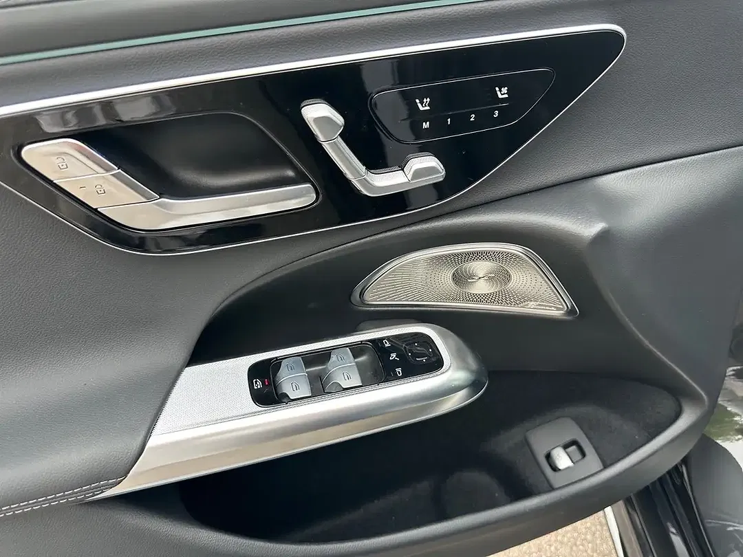 Mercedes-Benz E 200 - Thumbnail 17