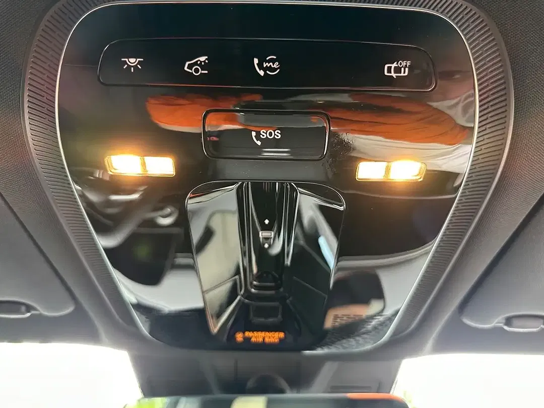 Mercedes-Benz E 200 - Thumbnail 27