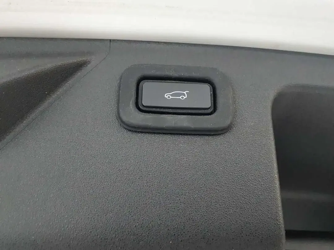 Land Rover Discovery - Thumbnail 11
