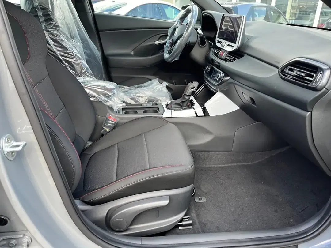Hyundai i30 - Thumbnail 14