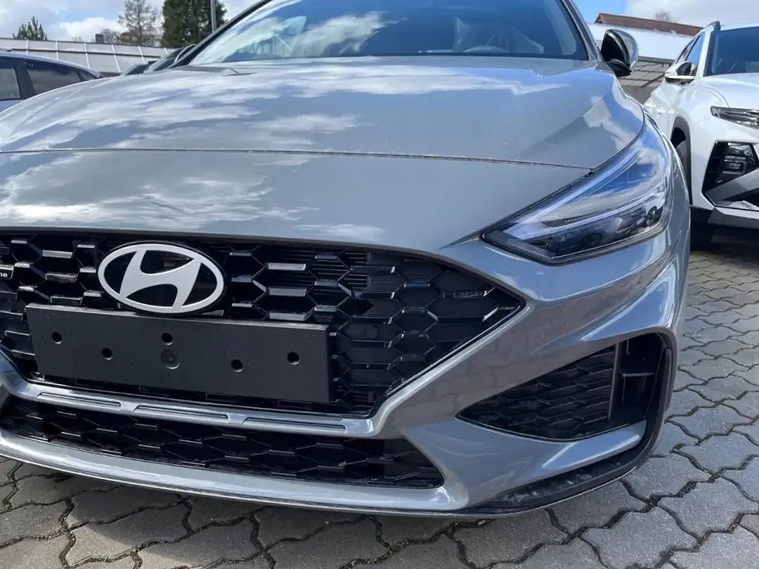 Hyundai i30 - Thumbnail 4