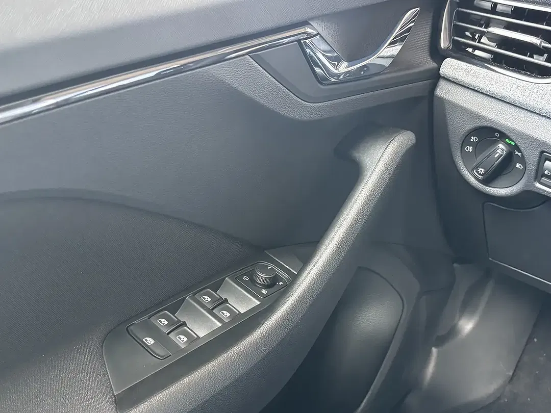 Skoda Kamiq - Thumbnail 10