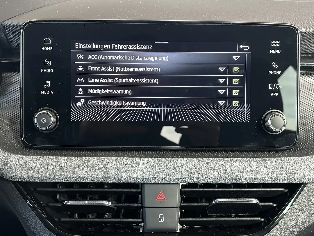 Skoda Kamiq - Thumbnail 23