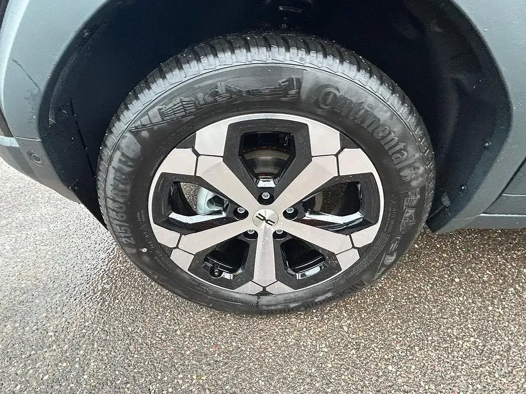 Dacia Duster - Thumbnail 3