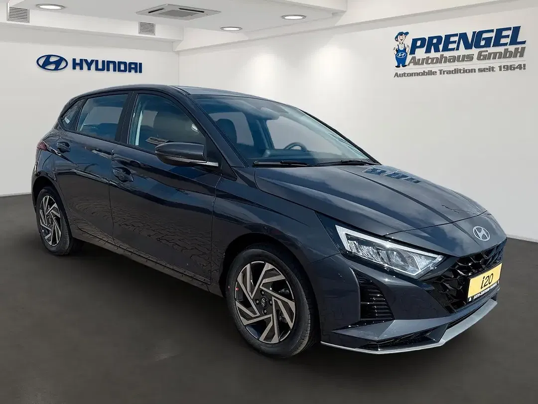 Hyundai i20 - Thumbnail 2