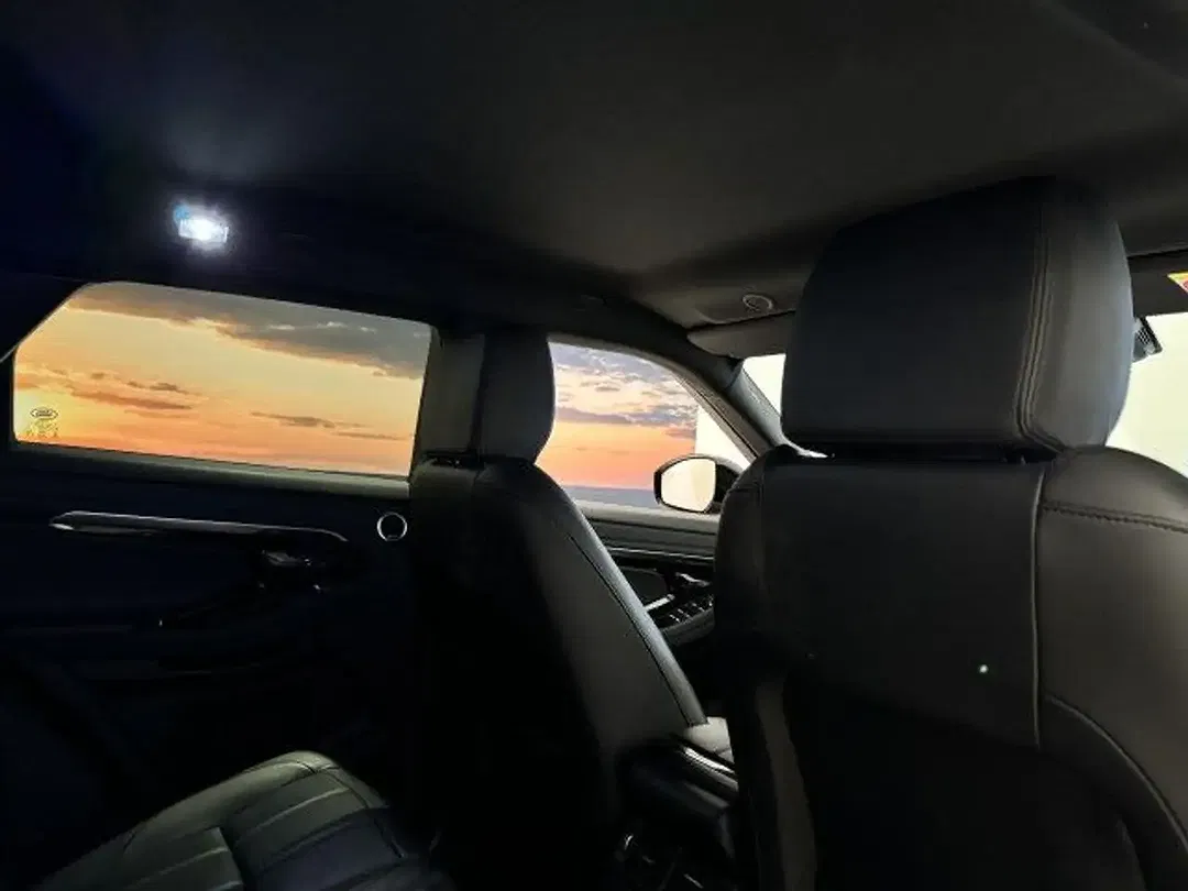 Land Rover Range Rover Evoque - Thumbnail 12