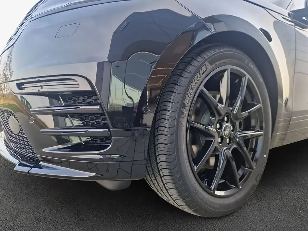 Land Rover Range Rover Velar - Thumbnail 12