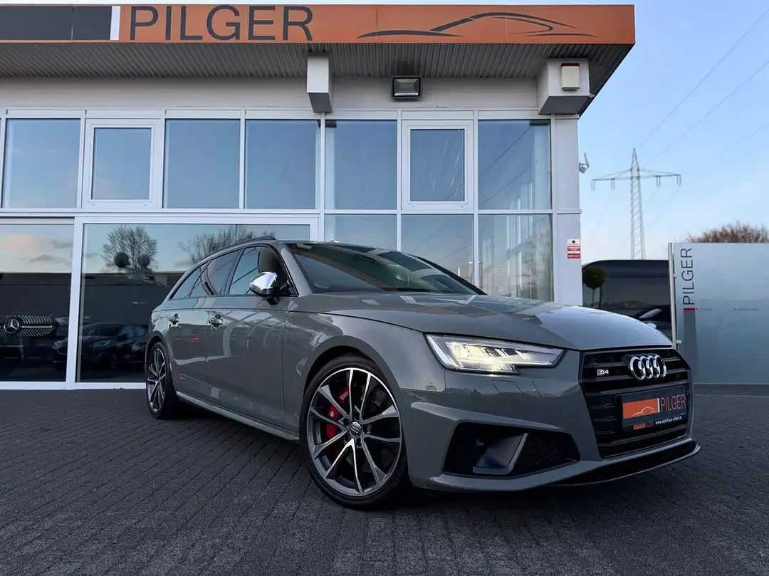 Audi S4 - Afbeelding 1