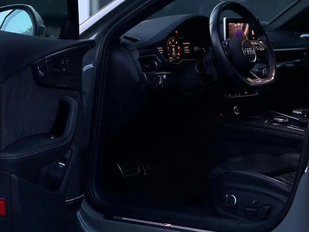 Audi S4 - Thumbnail 12