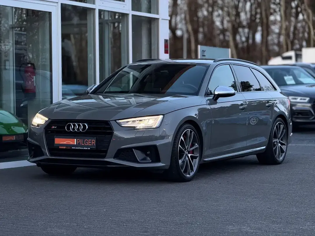 Audi S4 - Thumbnail 7