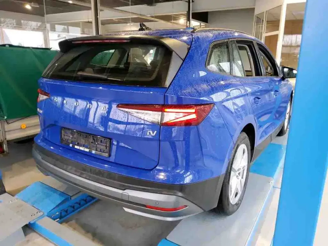 Skoda Enyaq - Thumbnail 3
