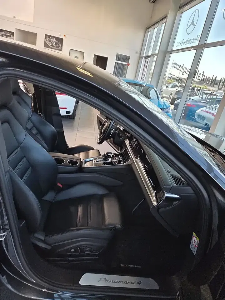 Porsche Panamera - Thumbnail 12