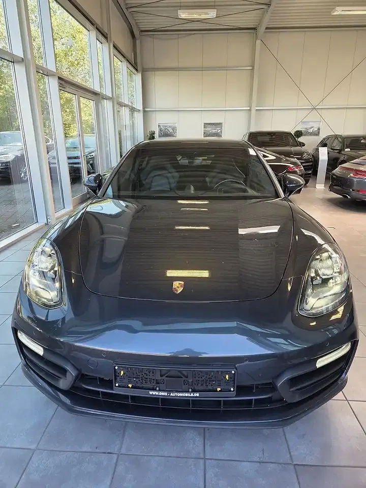 Porsche Panamera - Thumbnail 6